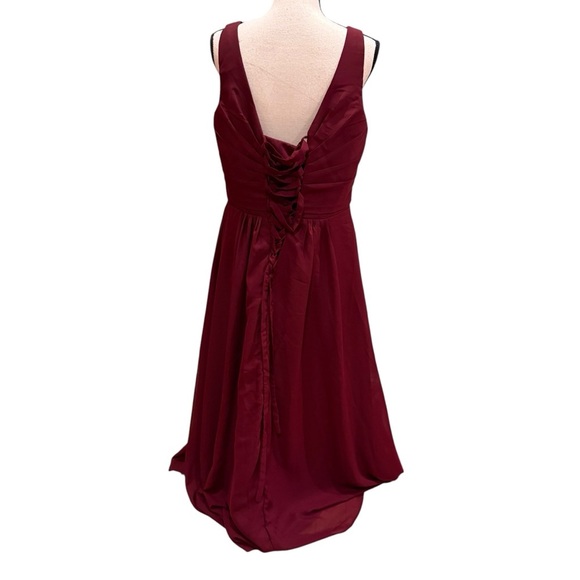 Women’s Size 16 Burgundy Sleeveless Ruched Maxi Dress Lace Back Formal Gown - Picture 8 of 16